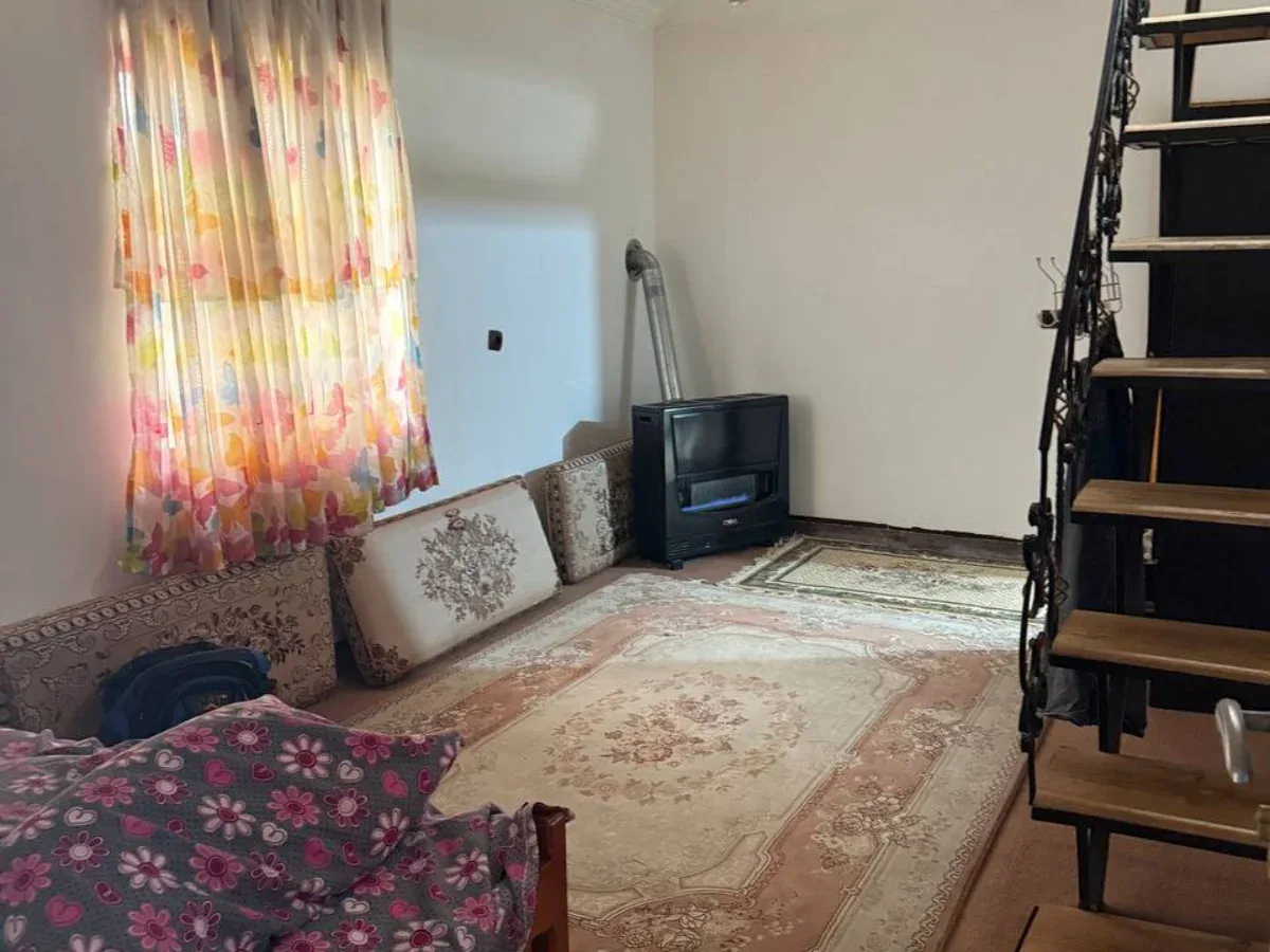 ویلا 120 متر بنا و 210 متر زمین در محیط شهری 4