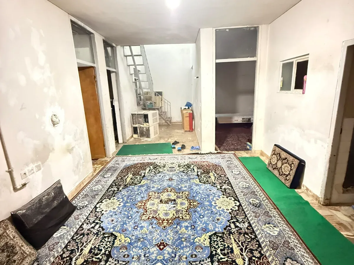 ویلایی ، درب حیاط 3