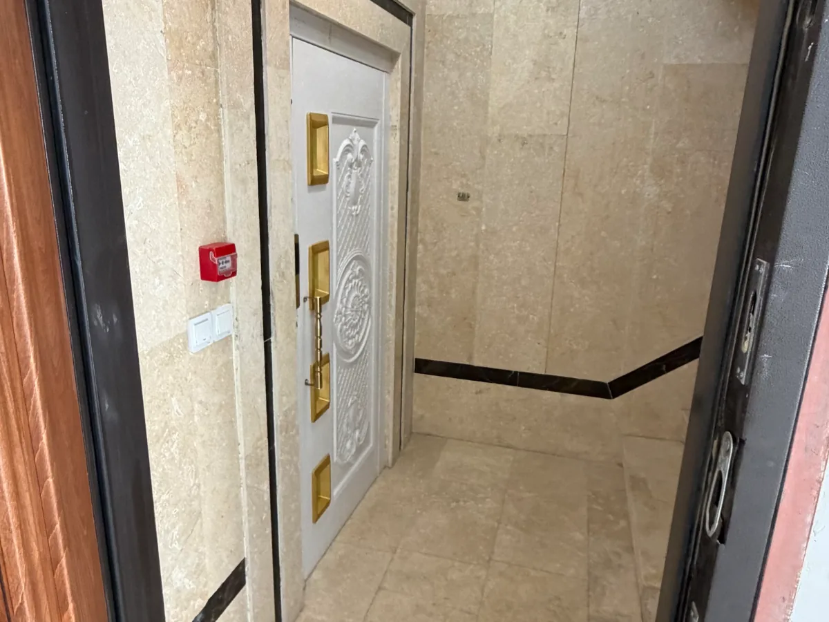 اپارتمان ۳خوابه هوافضا 2