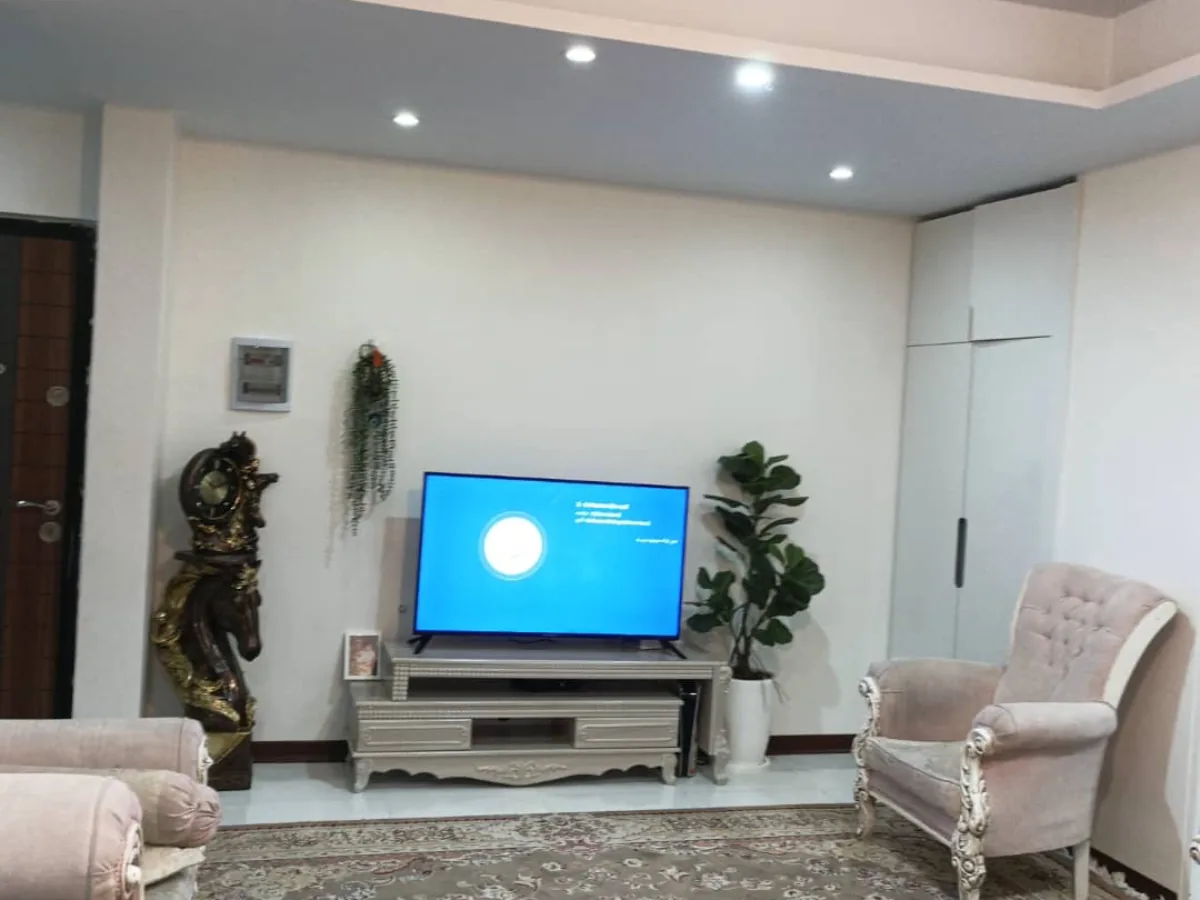آپارتمان ۶۵ متری طبقه ۱۰