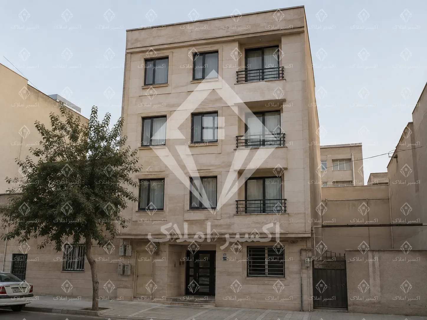 منزل دو طبقه دربست